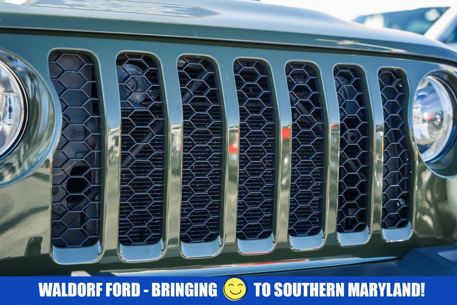 Used 2023 Jeep Gladiator Sport image 10