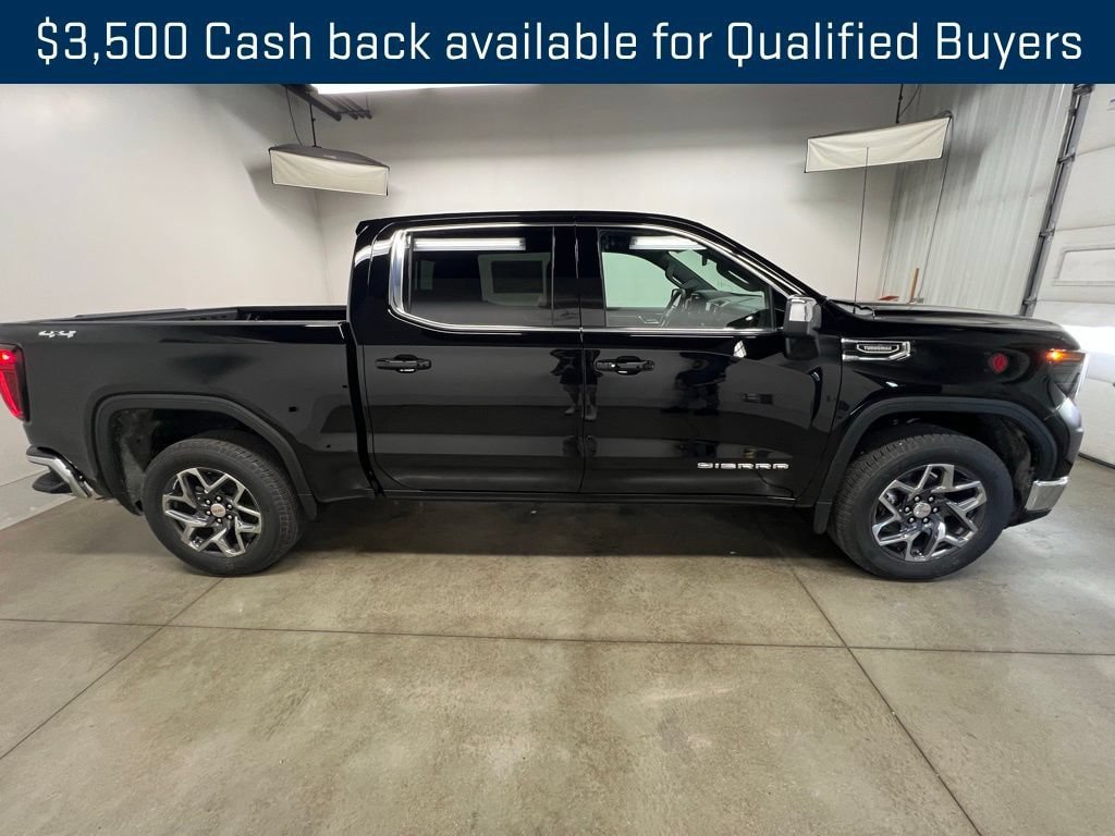 New 2026 GMC Sierra 1500 SLE w/ Preferred Package AWD/4WD image 2