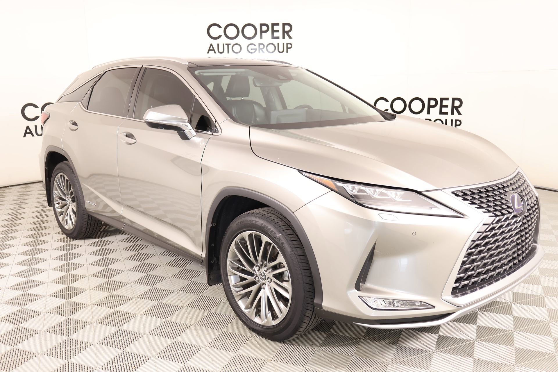 Used 2022 Lexus RX 450h AWD w/ Luxury Package image 1