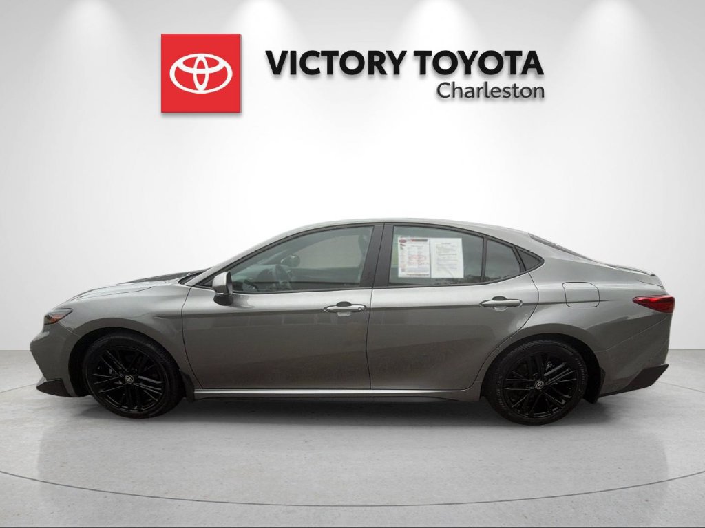 Used 2026 Toyota Camry SE w/ Multimedia Upgrade Package FWD image 2
