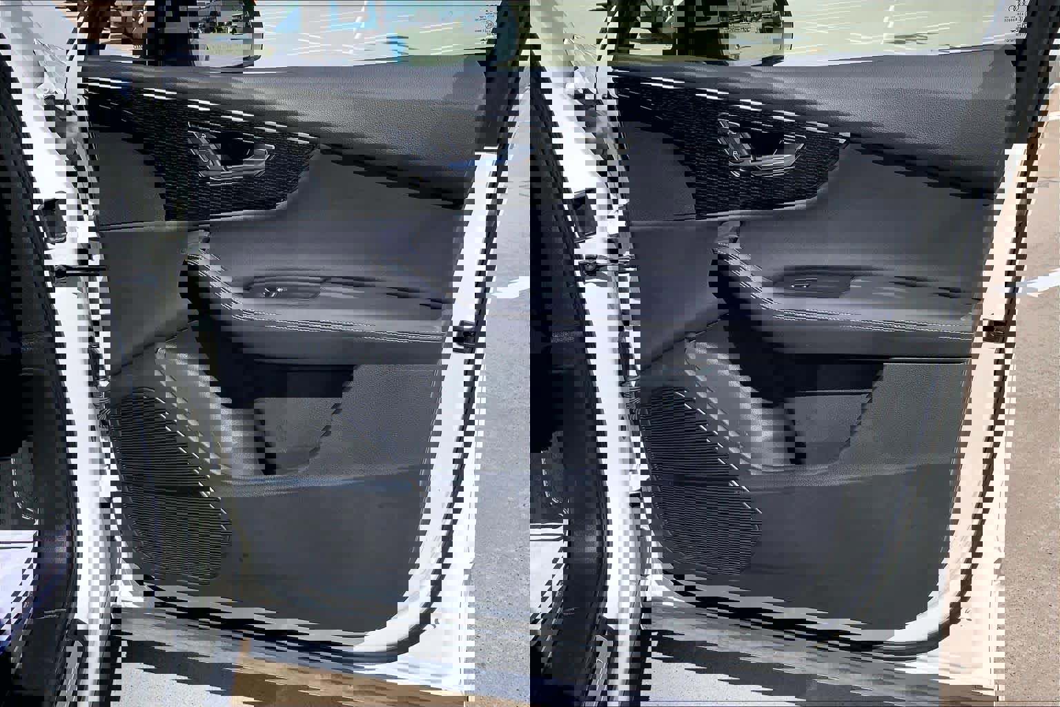 Used 2025 Audi Q7 3.0T Premium Plus image 23