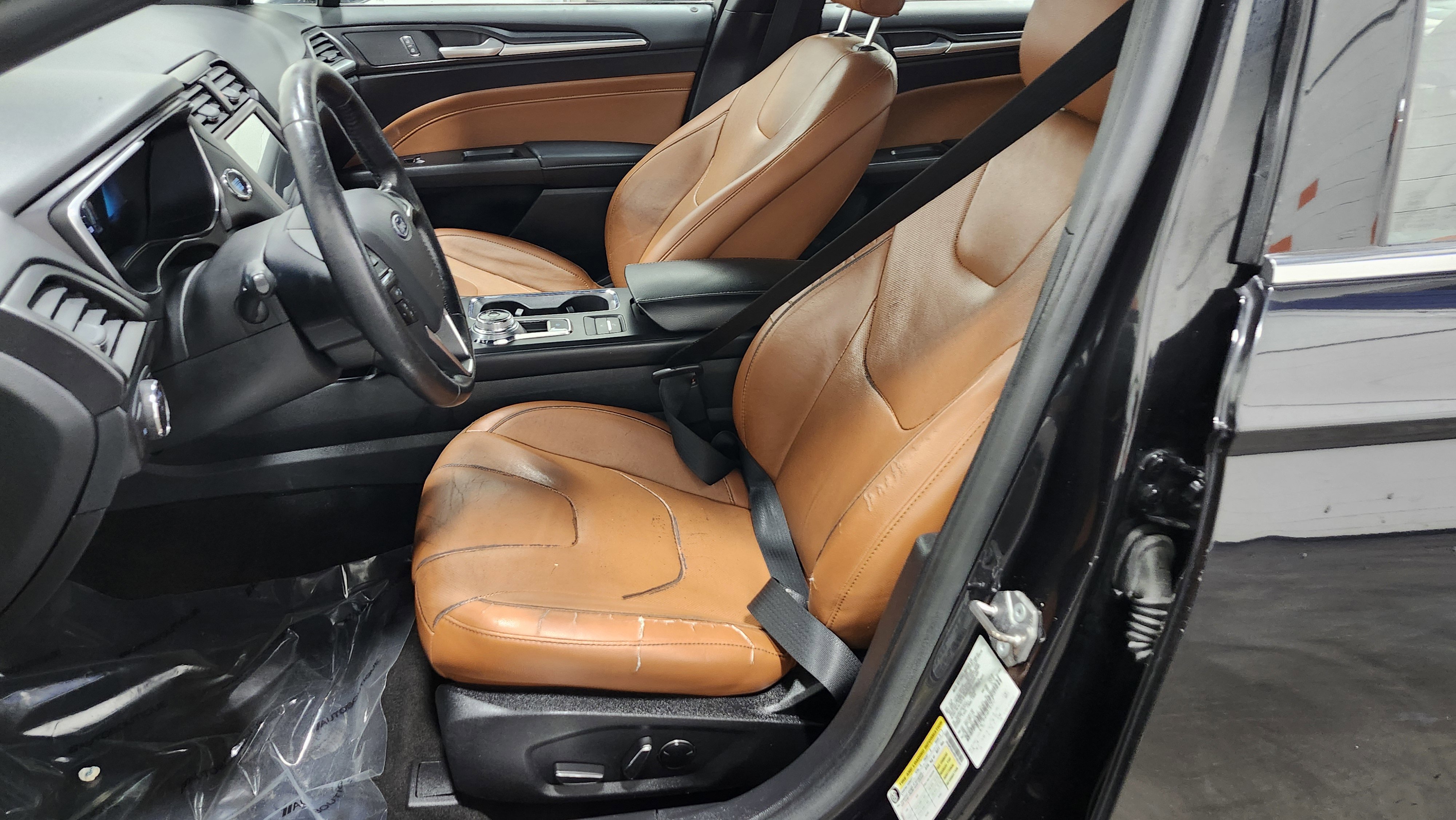 Used 2019 Ford Fusion Energi Titanium image 24