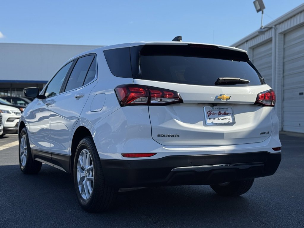 Used 2023 Chevrolet Equinox LT w/ Driver Convenience Package image 5