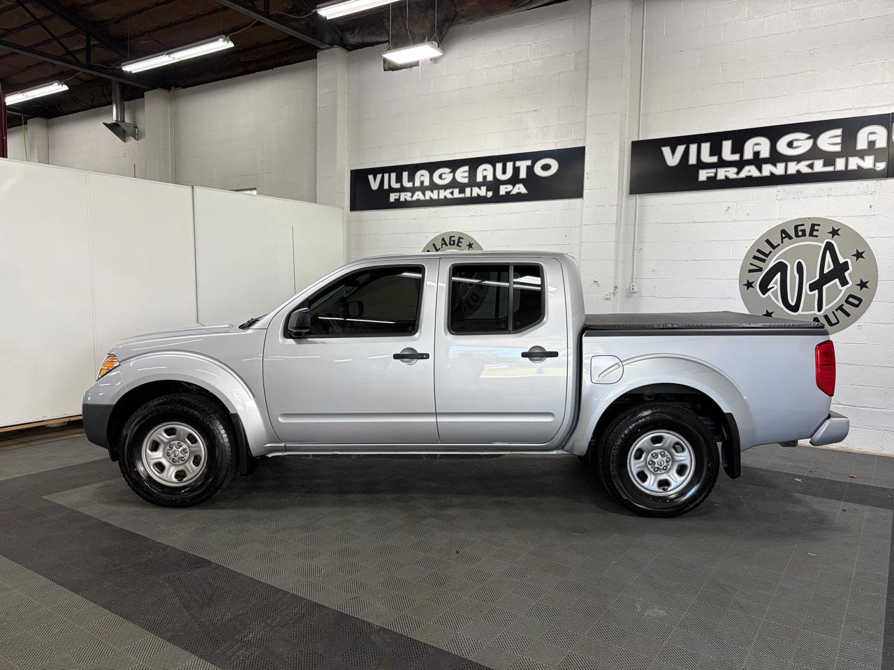 Used 2021 Nissan Frontier S AWD/4WD image 9
