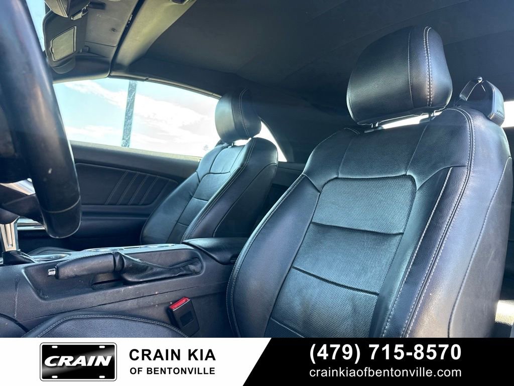 Used 2020 Ford Mustang Premium RWD image 14