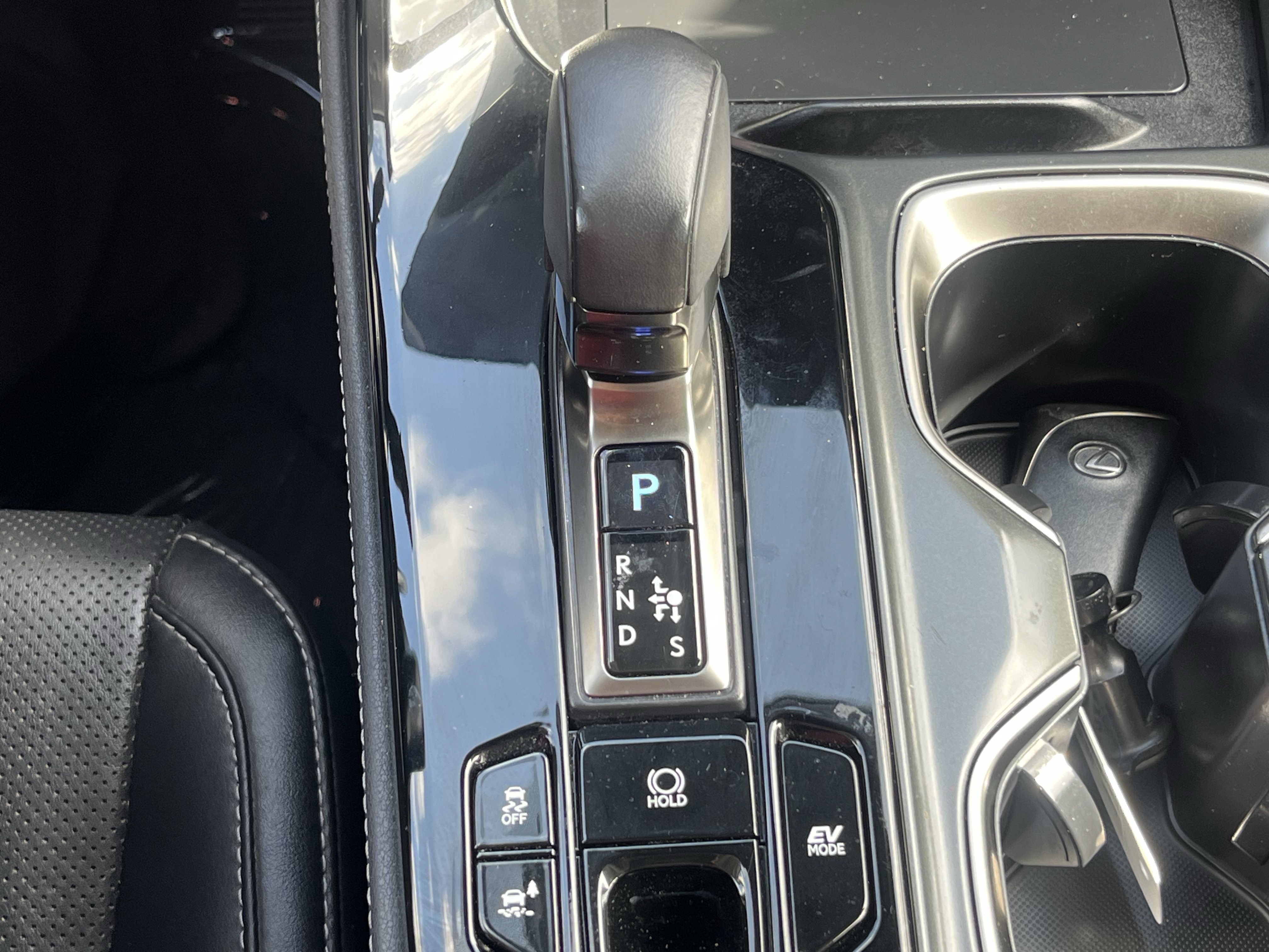 Used 2024 Lexus NX 350h AWD w/ Vision Package image 22