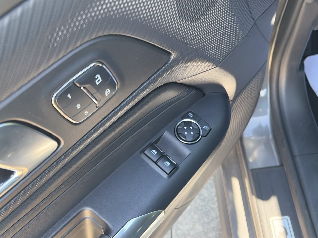 Certified 2025 Ford Mustang GT Premium RWD image 17