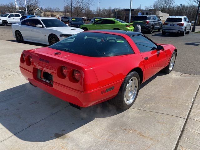 Used 1993 Chevrolet Corvette Coupe RWD image 3