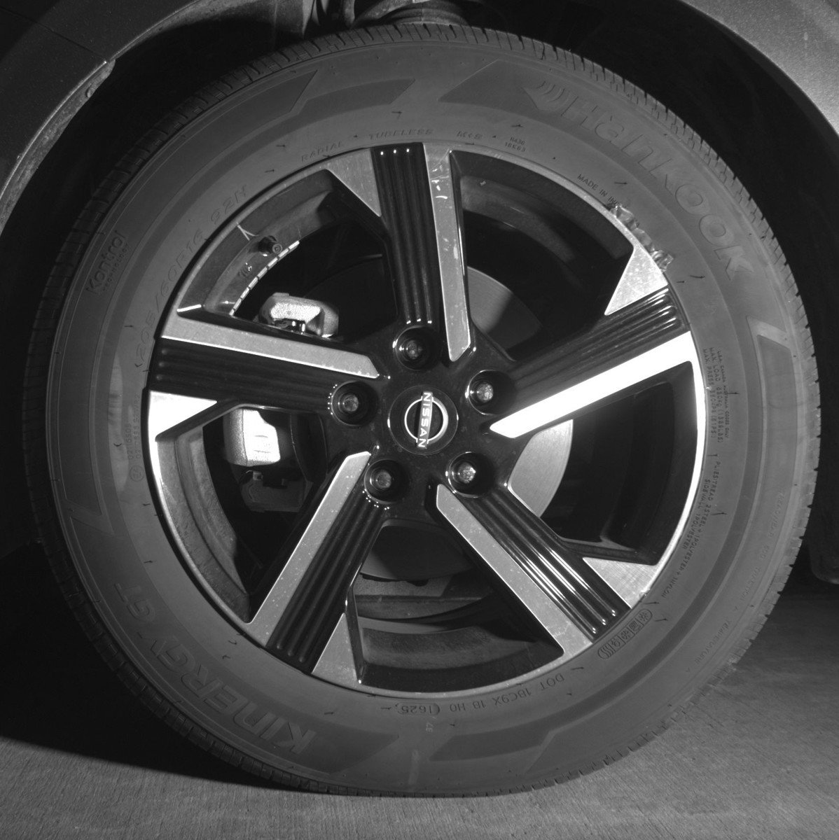 Used 2025 Nissan Sentra SV image 12