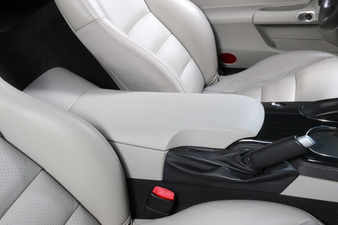 Used 2011 Chevrolet Corvette Grand Sport w/ Preferred Equipment Group RWD image 49