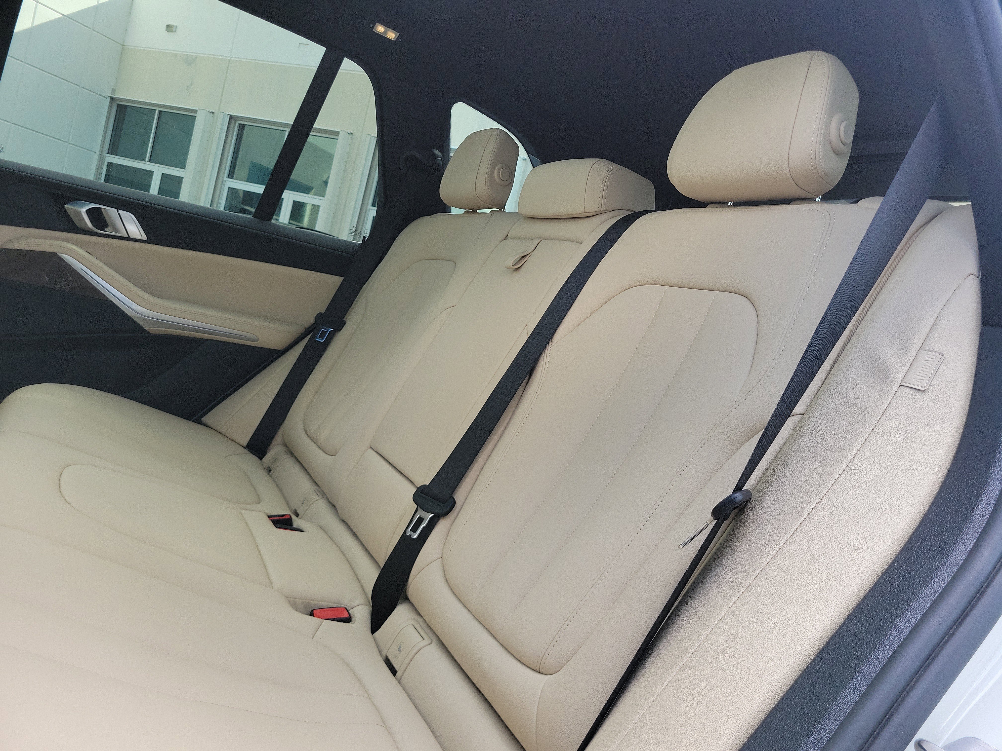 Used 2022 BMW X5 sDrive40i w/ Premium Package image 12
