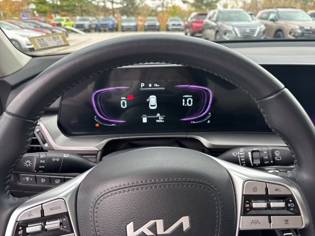 Used 2025 Kia Telluride S image 75