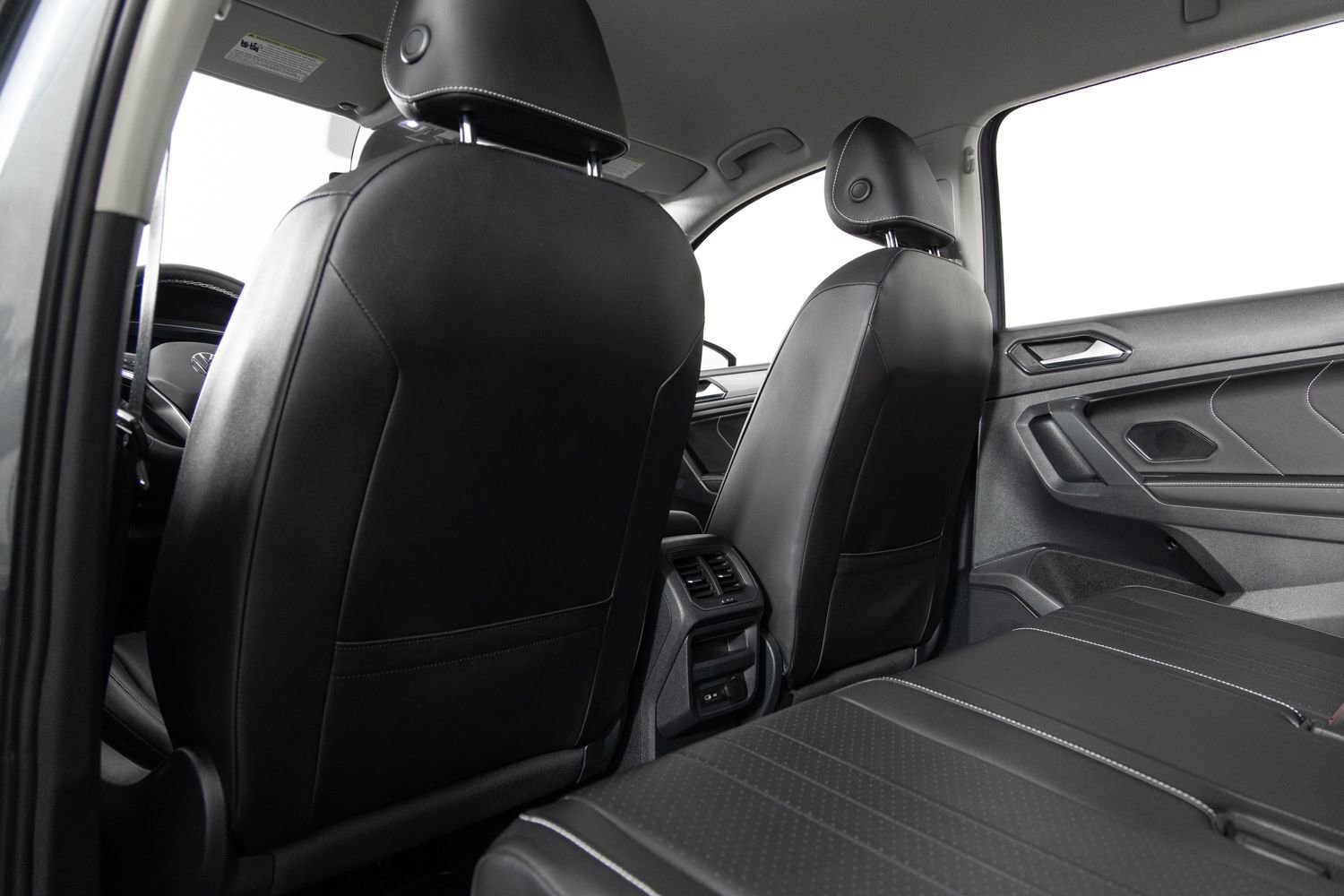 Used 2022 Volkswagen Tiguan SE AWD/4WD image 19