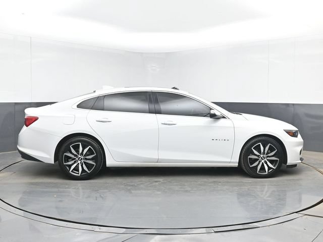 Used 2016 Chevrolet Malibu LT FWD image 11