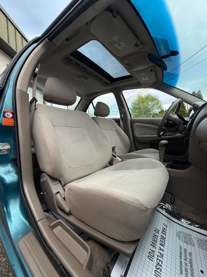 Used 2004 Nissan Sentra S w/ Sunroof Pkg FWD image 14