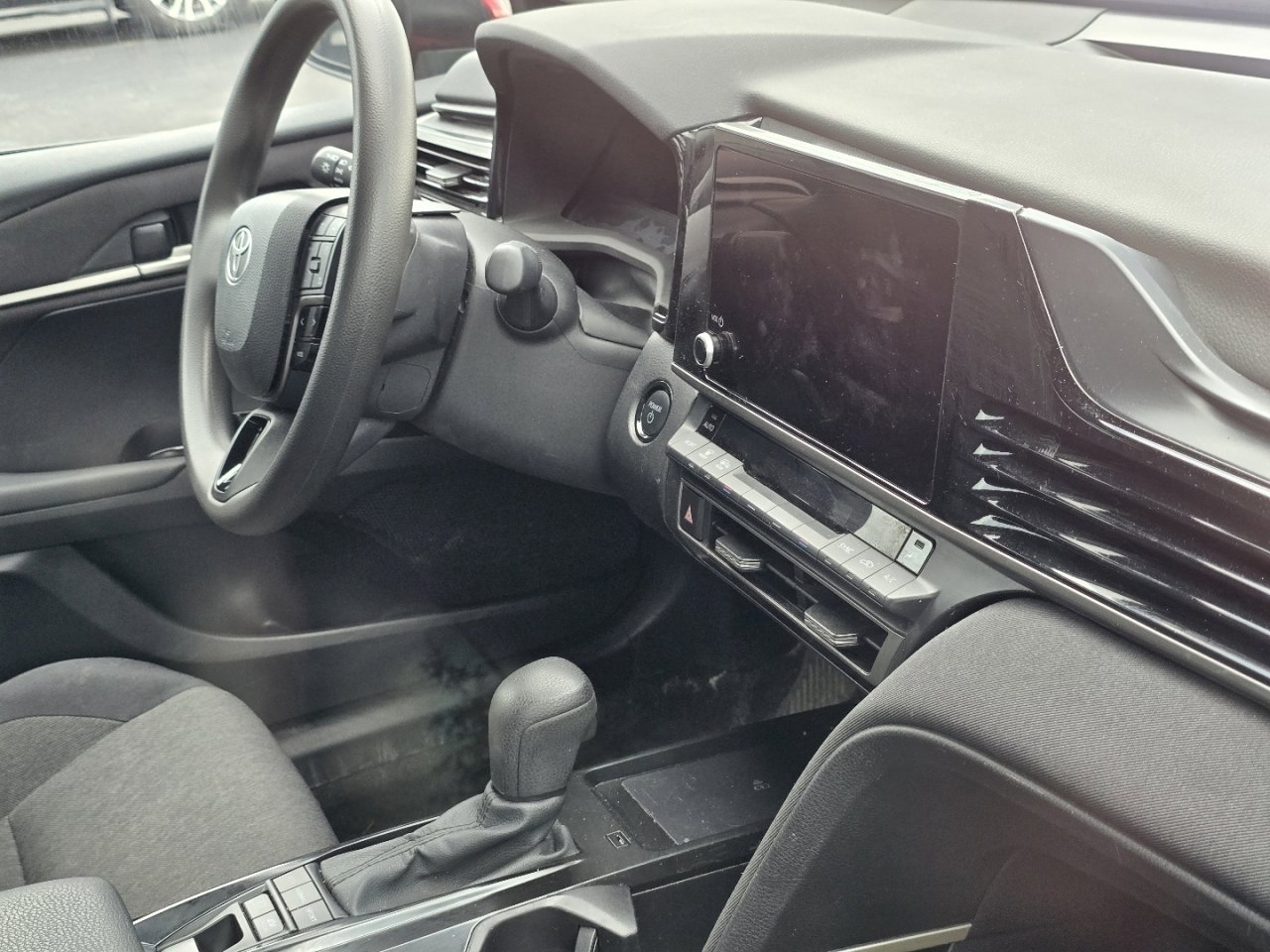 Used 2025 Toyota Camry LE image 16