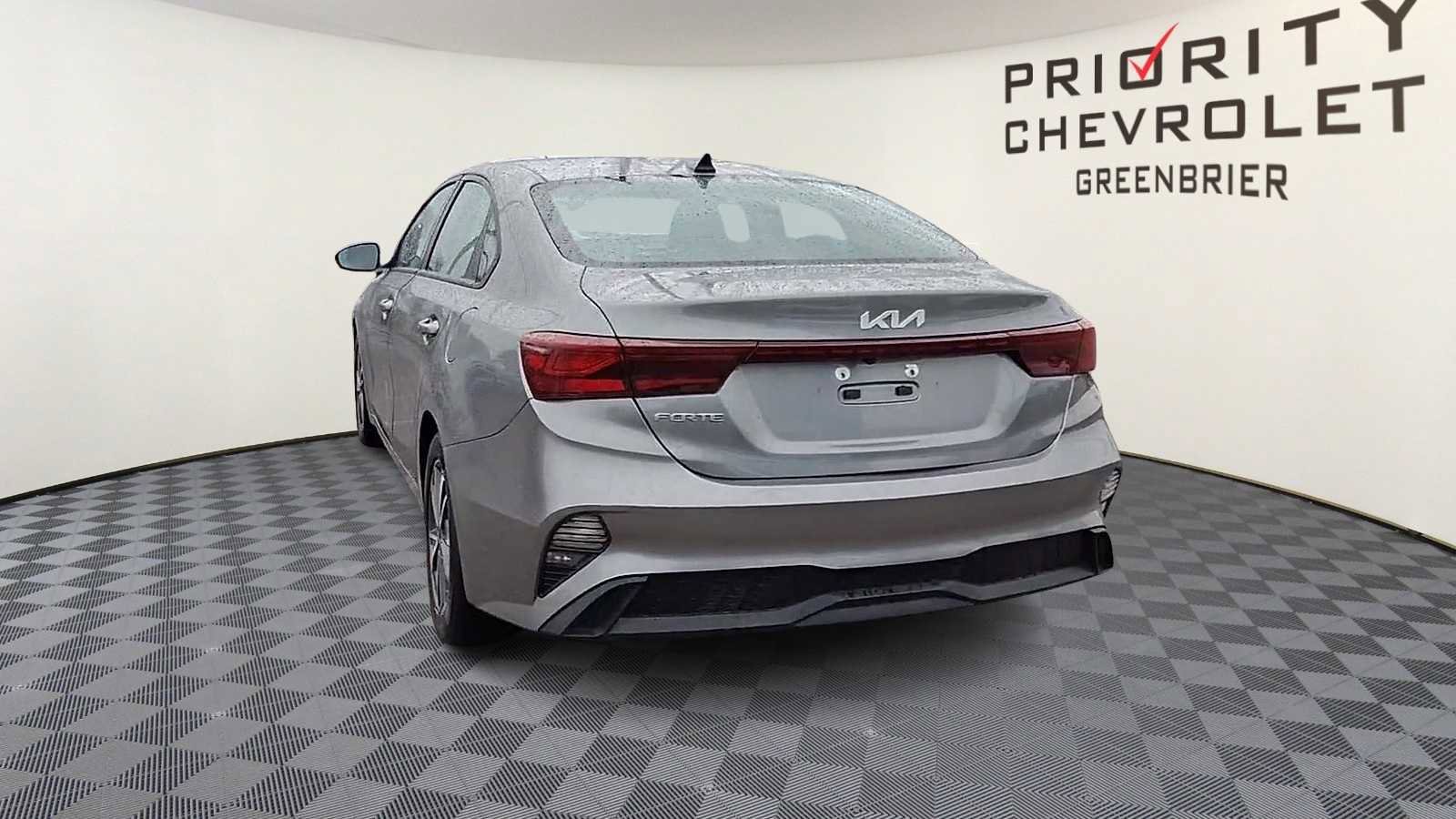 Used 2022 Kia Forte LXS image 7