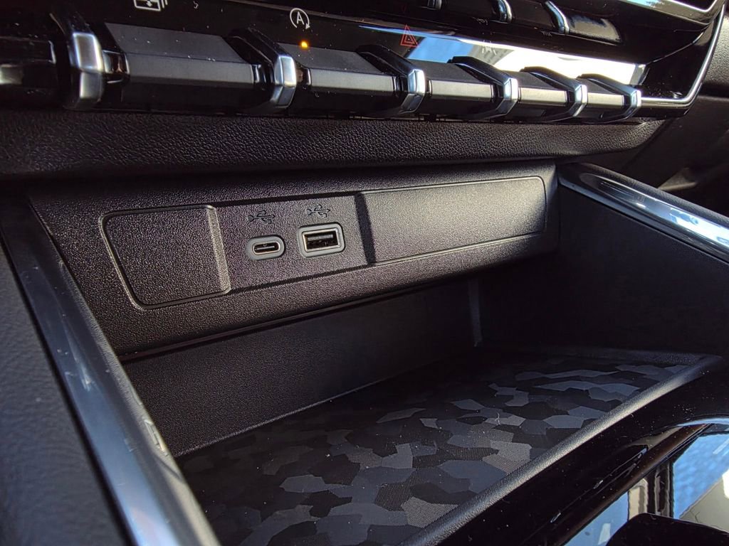 New 2026 GMC Canyon AT4 AWD/4WD image 20