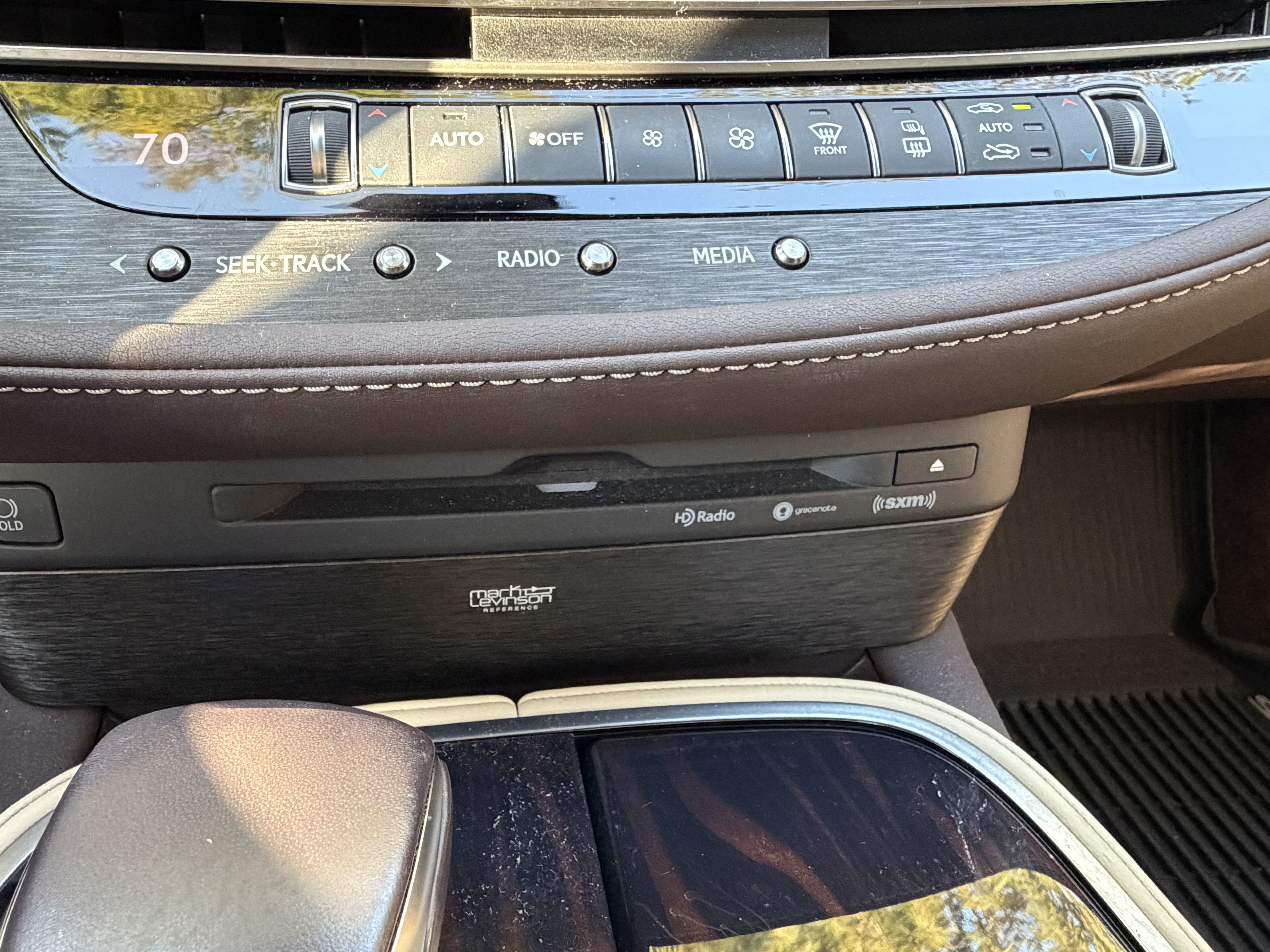Used 2019 Lexus LS 500 w/ Interior Upgrade Package RWD image 27