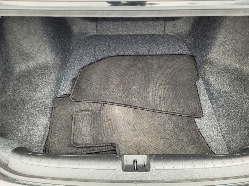 Certified 2019 Honda Accord EX image 10