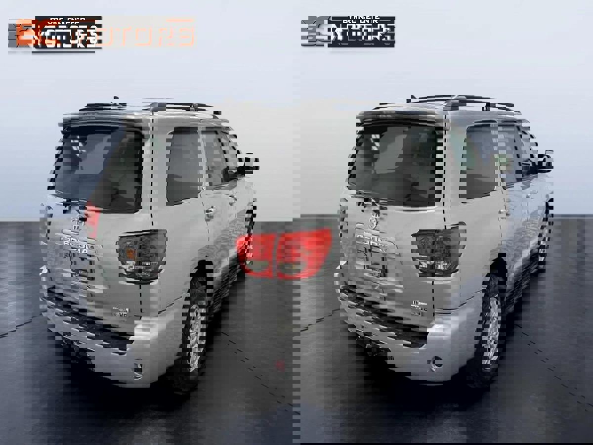 Used 2017 Toyota Sequoia SR5 image 6