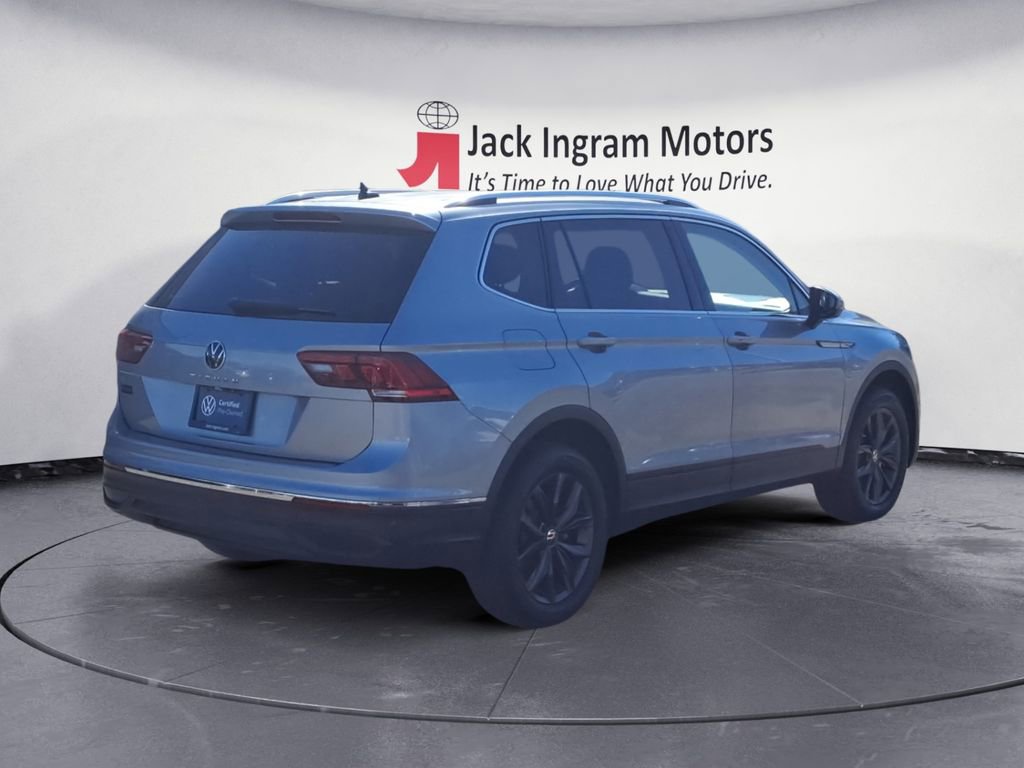 Certified 2022 Volkswagen Tiguan SE image 5