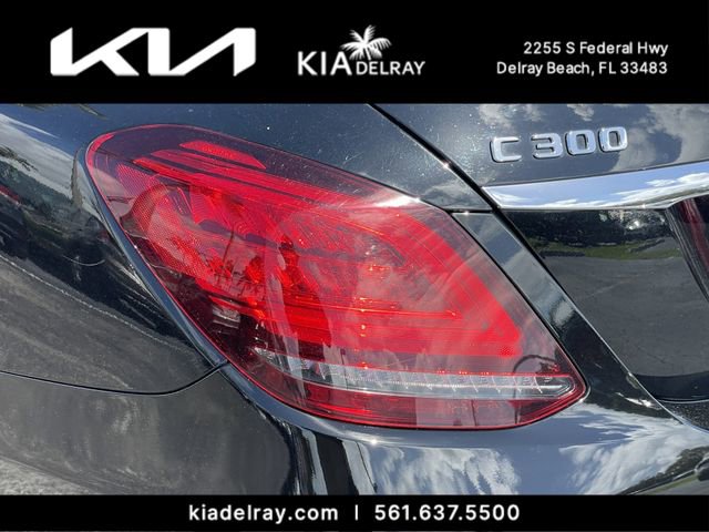 Used 2019 Mercedes-Benz C 300 4MATIC Sedan image 7