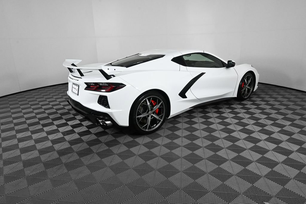 Used 2022 Chevrolet Corvette Stingray Premium Cpe w/ Z51 Performance Package image 21