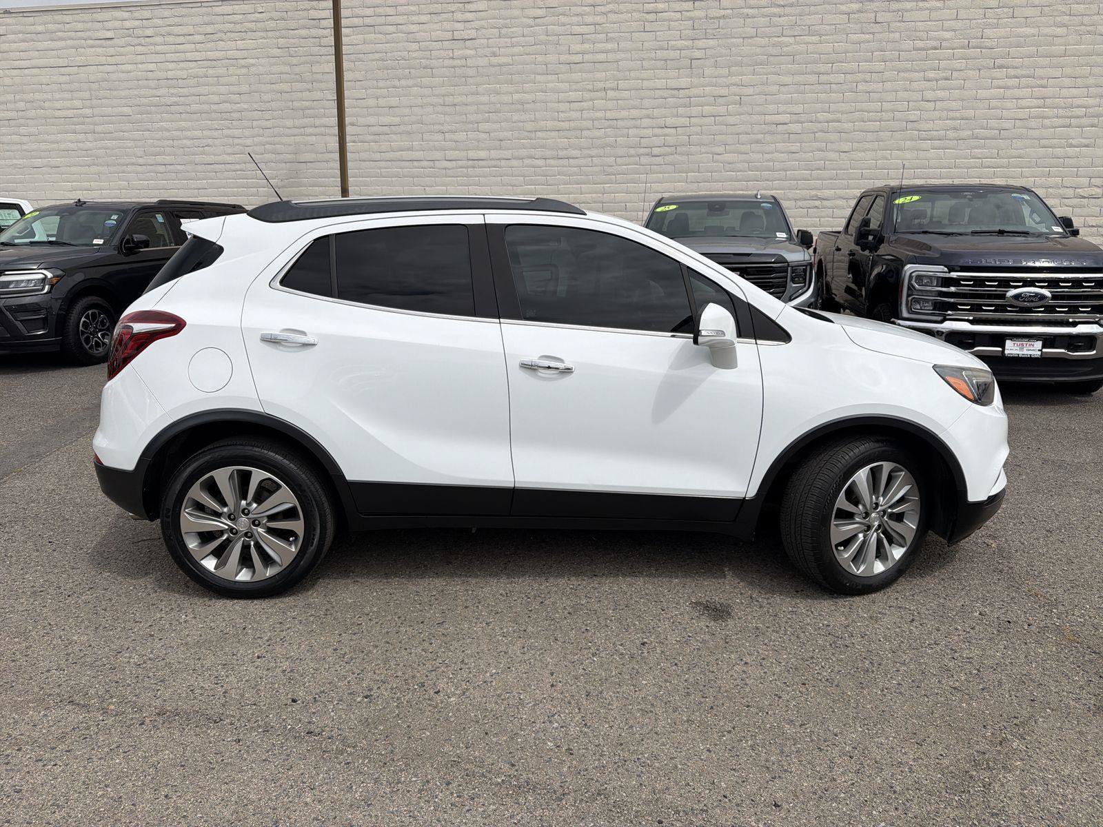 Used 2017 Buick Encore Preferred FWD image 4