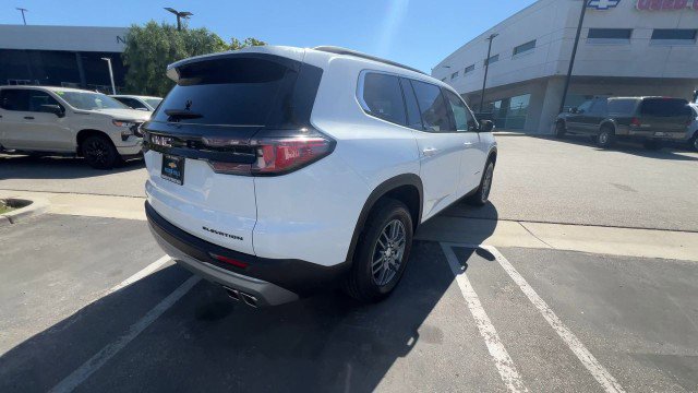 Used 2025 GMC Acadia Elevation image 8