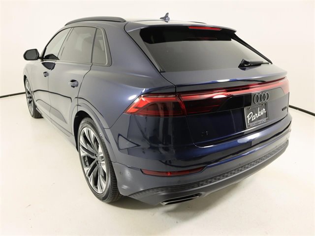Certified 2025 Audi Q8 Prestige image 3