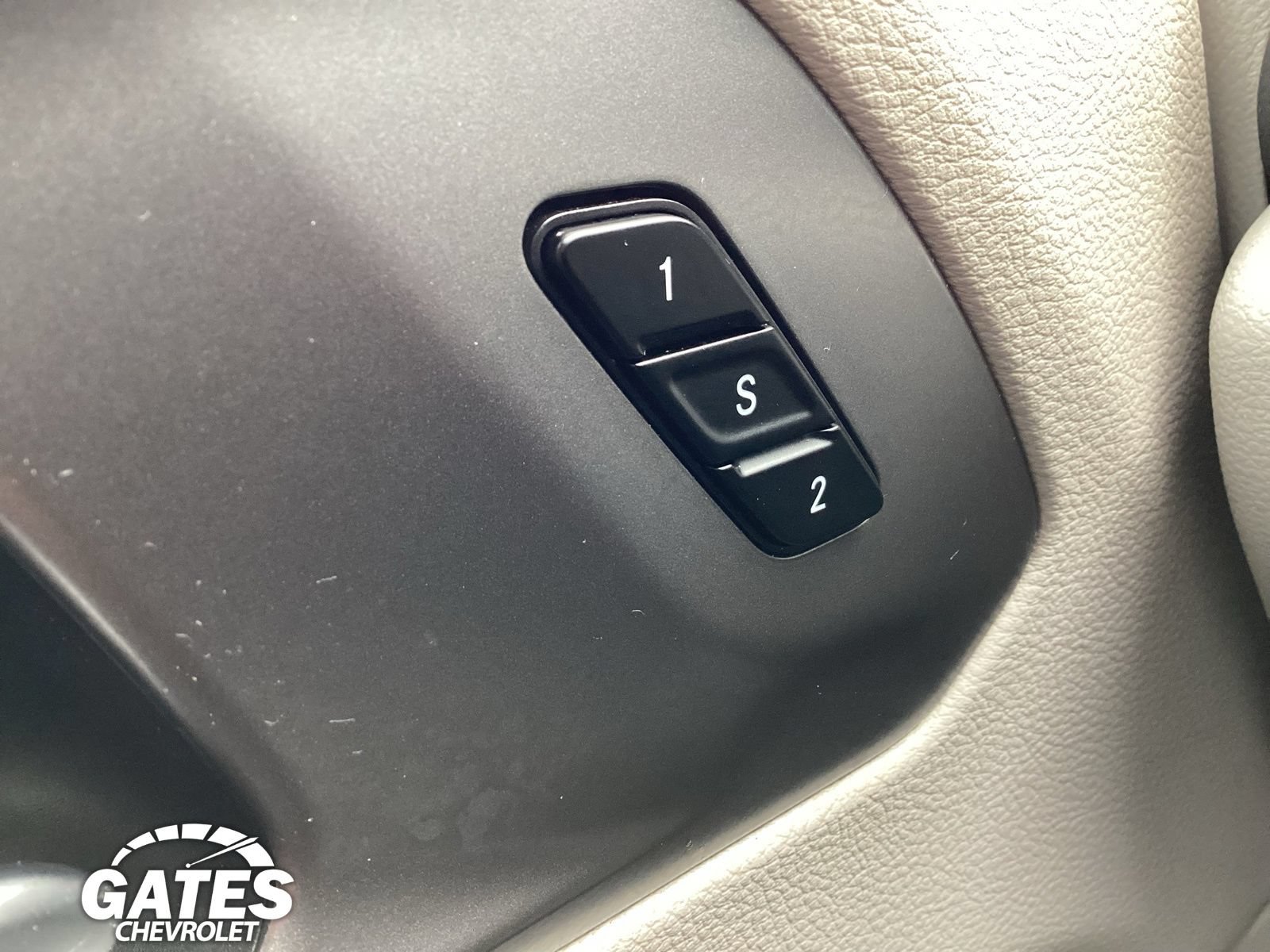 Used 2023 Chrysler Pacifica Touring-L FWD image 23