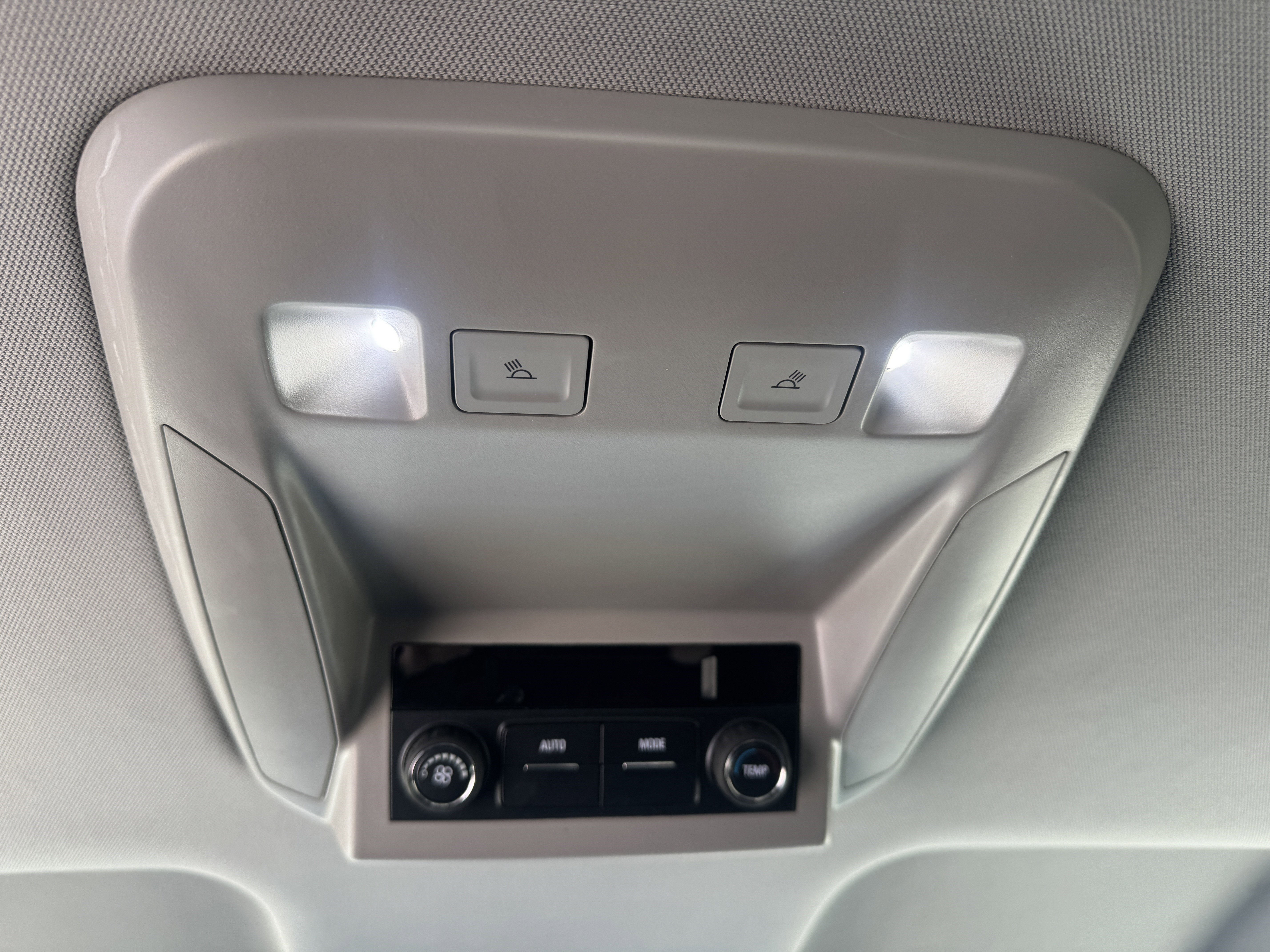Used 2017 Chevrolet Tahoe LS AWD/4WD image 16