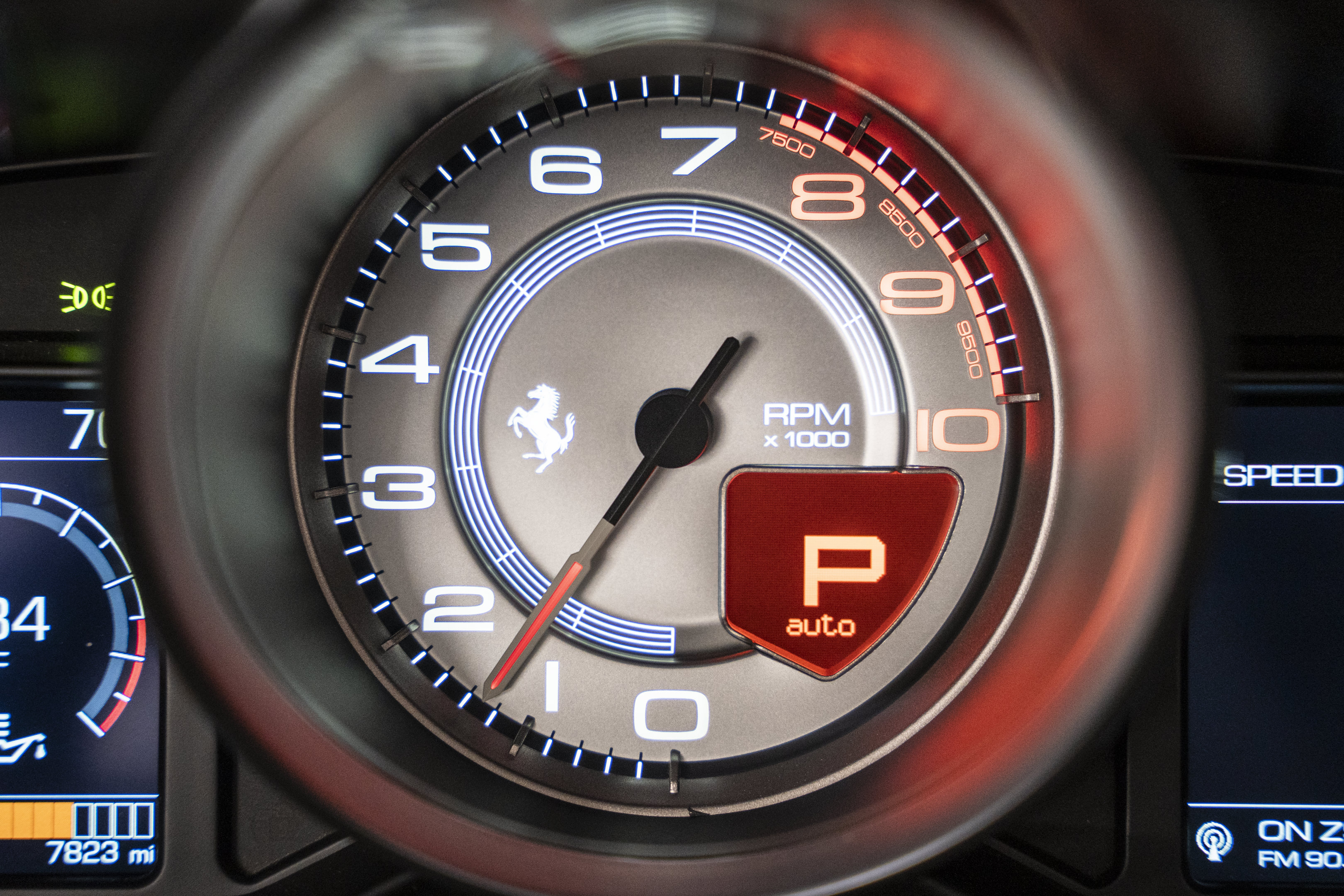 Used 2020 Ferrari Portofino RWD image 43