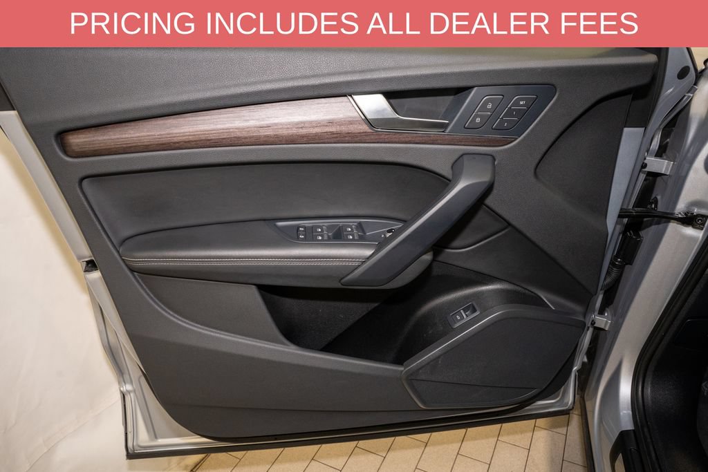 Used 2021 Audi Q5 2.0T Premium Plus w/ Premium Plus Package AWD/4WD image 13