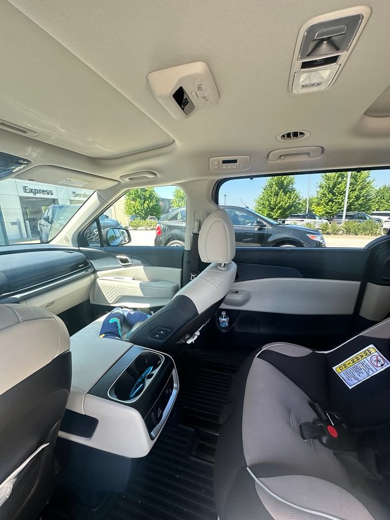 Used 2026 Kia Carnival SX FWD image 15