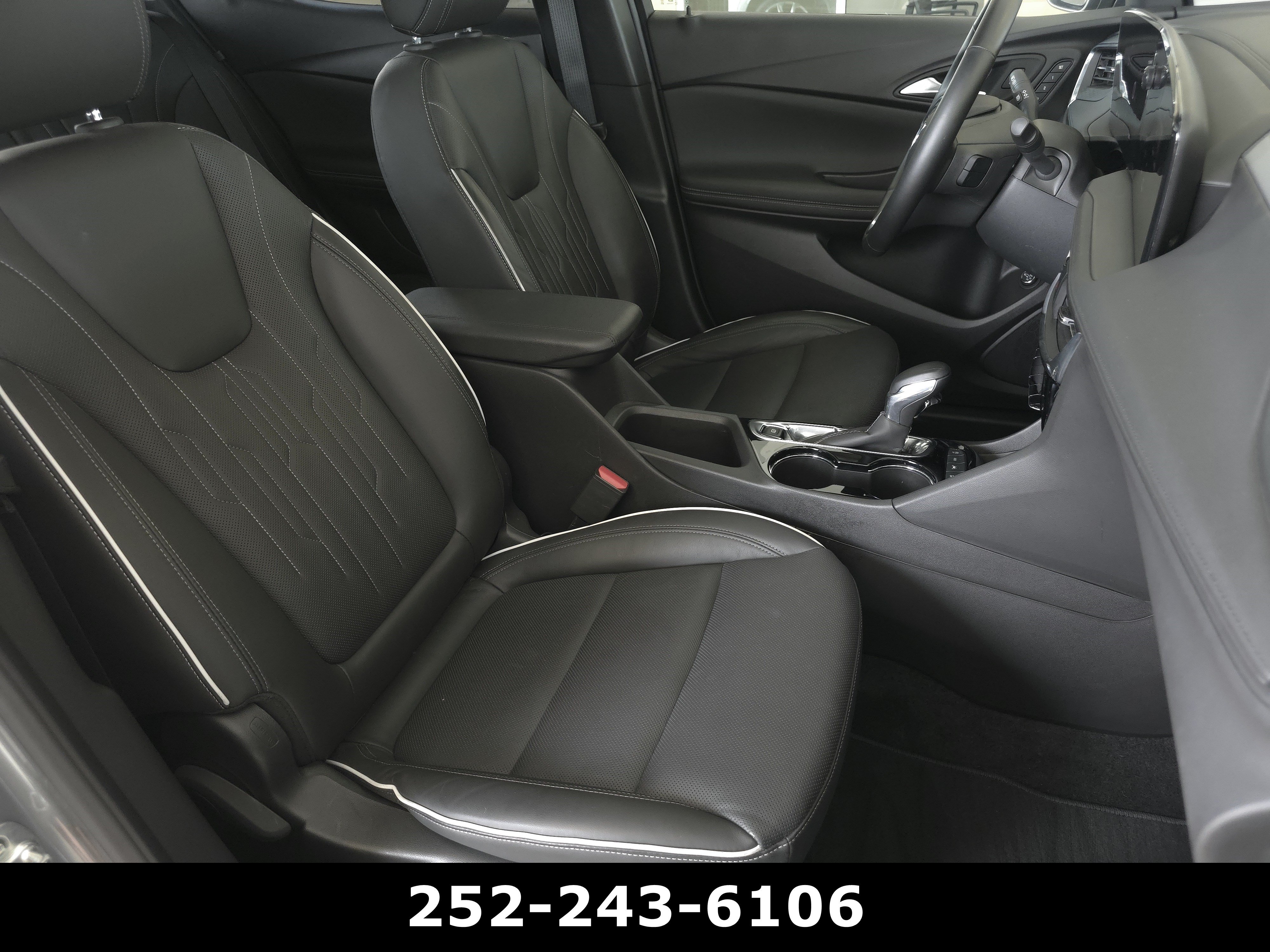 Used 2025 Buick Encore GX Avenir w/ Avenir Technology Package AWD/4WD image 36