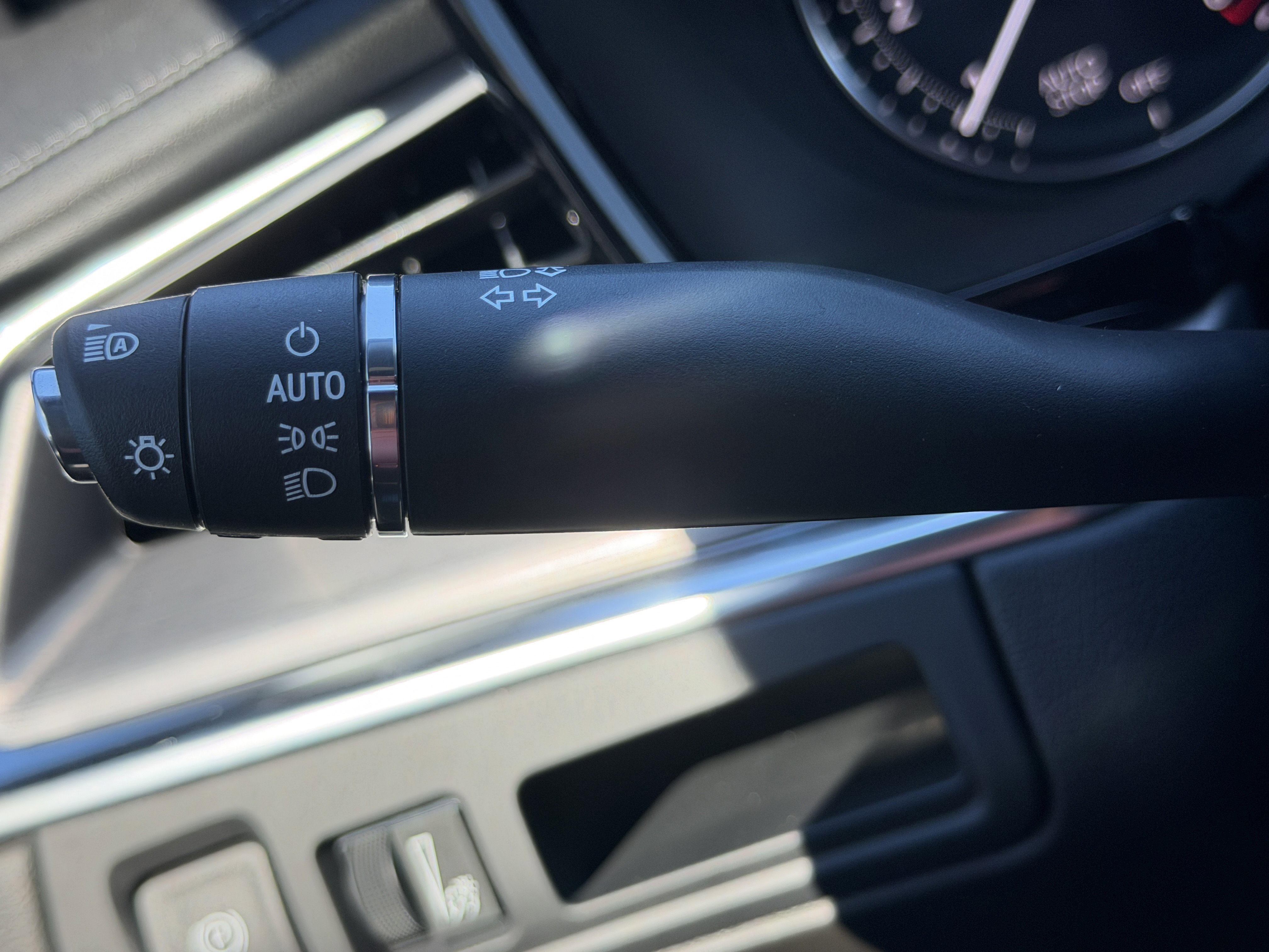 New 2026 Cadillac XT5 Luxury image 26