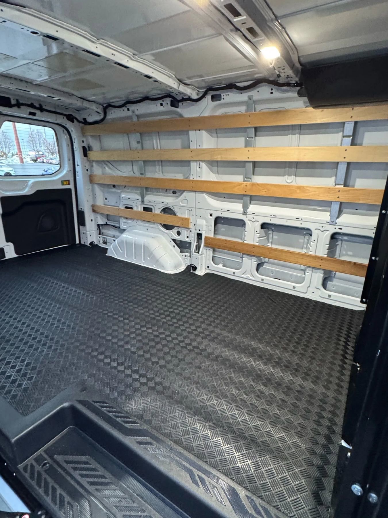 Used 2024 Ford Transit 250 Low Roof w/ Exterior Upgrade Package image 21