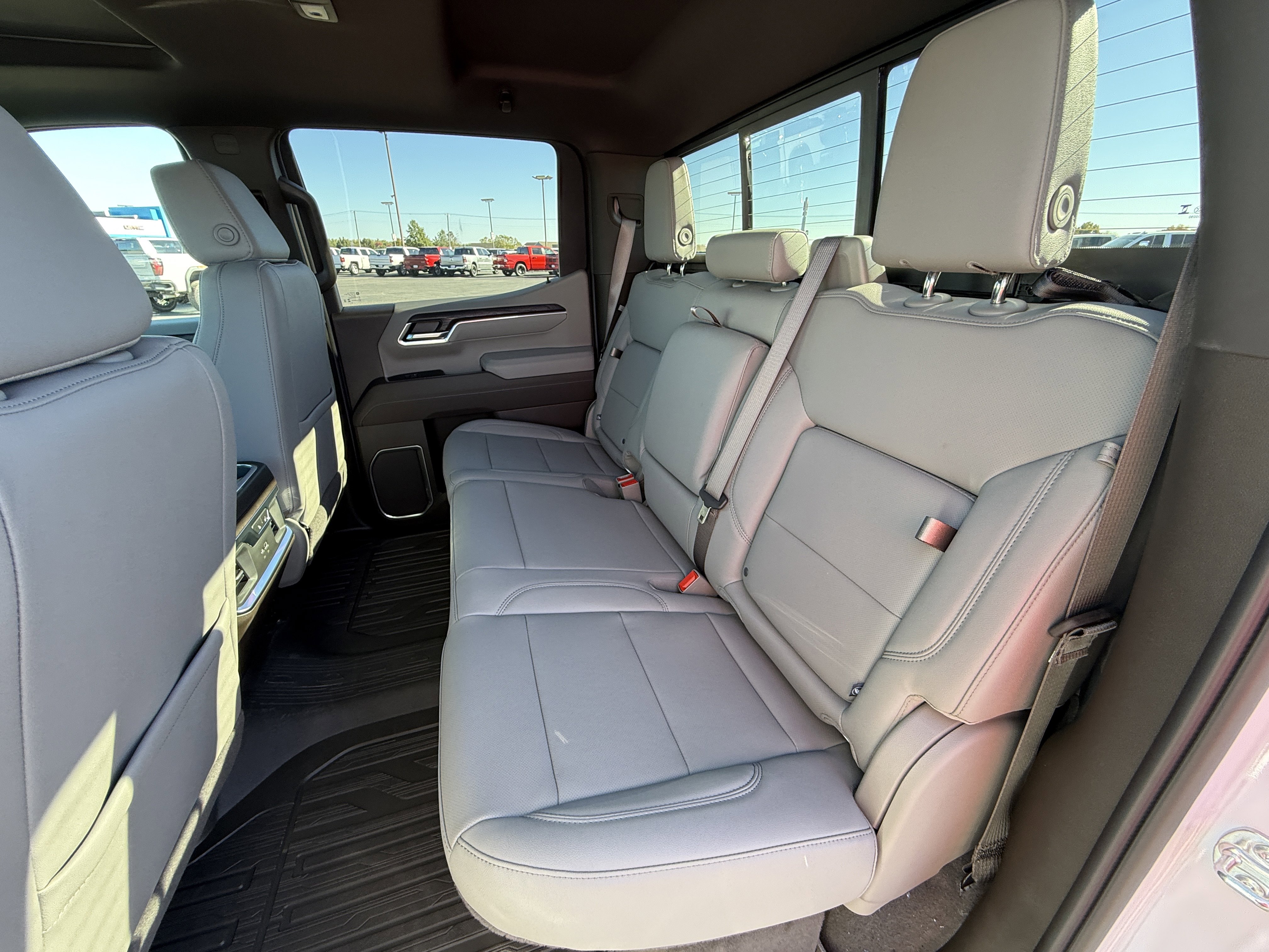 New 2026 GMC Sierra 1500 SLT w/ SLT Premium Plus Package image 17