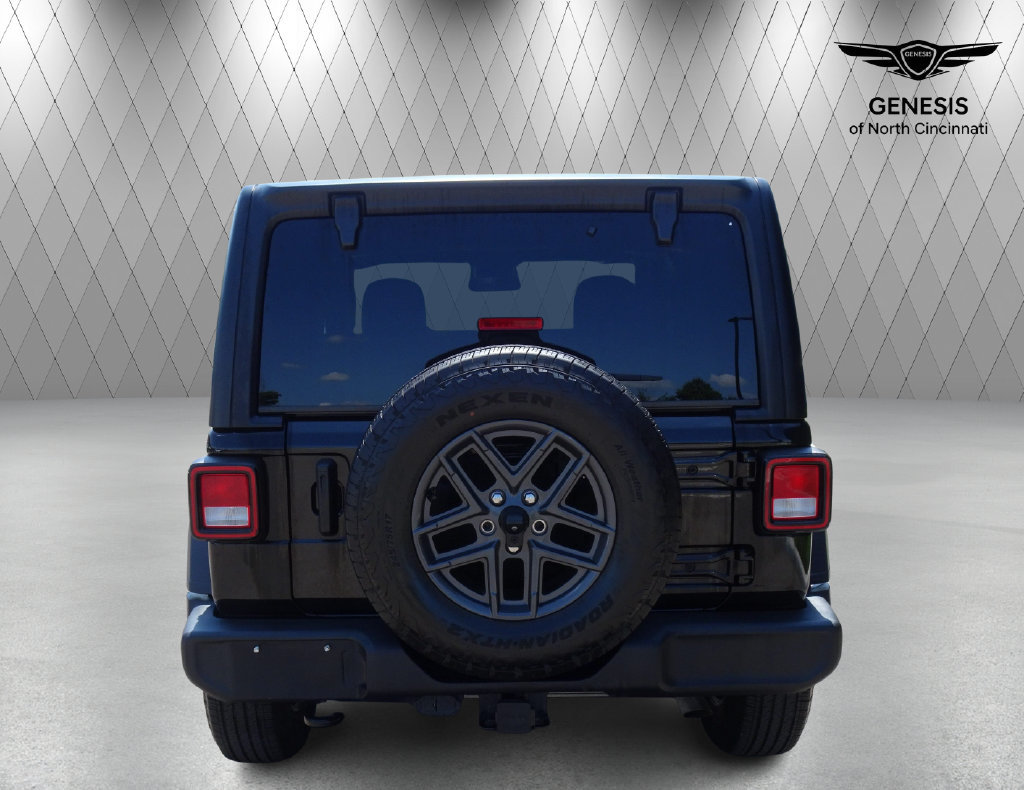 Used 2024 Jeep Wrangler Sport AWD/4WD image 4