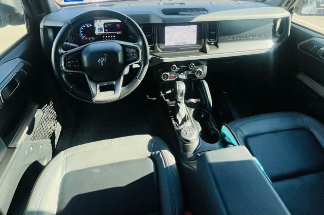 Used 2022 Ford Bronco Black Diamond image 10