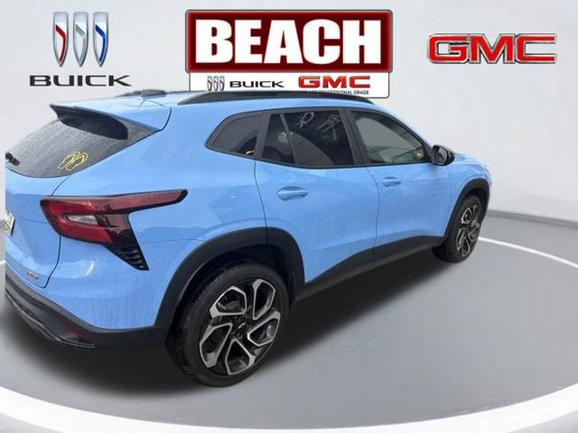 Used 2024 Chevrolet Trax RS w/ Sunroof Package FWD image 4