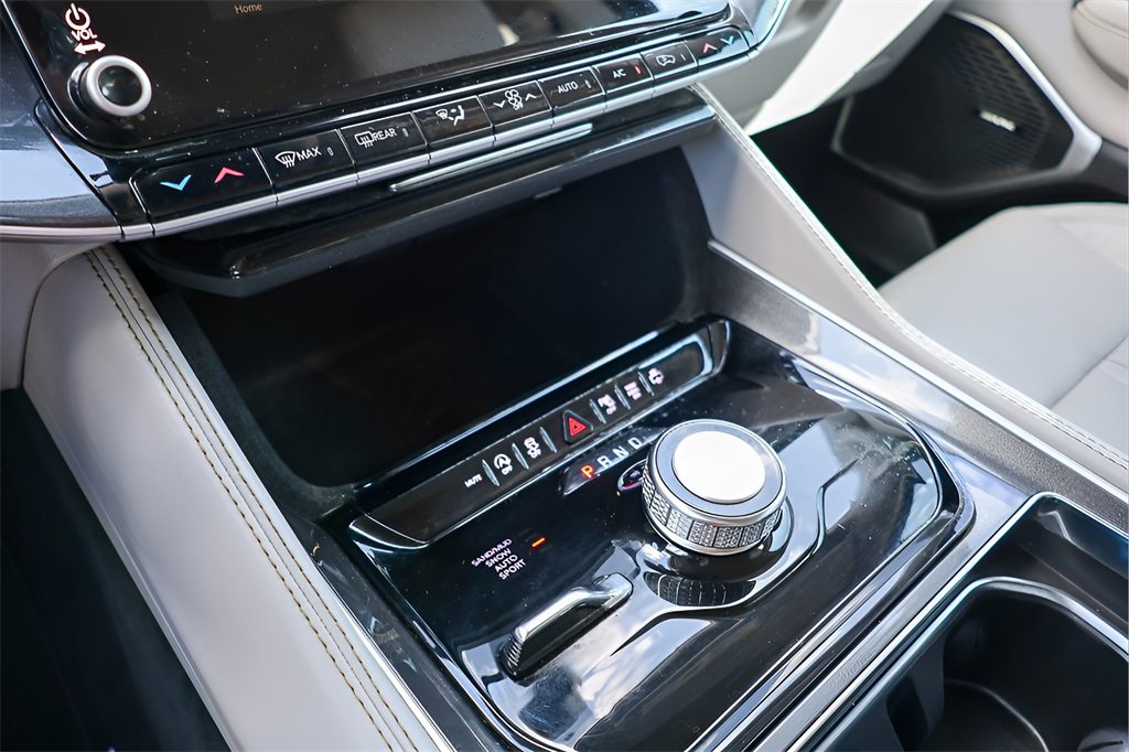 Used 2022 Jeep Wagoneer Series I image 16