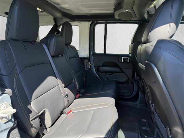 Used 2024 Jeep Wrangler Unlimited Sahara w/ Technology Group AWD/4WD image 26
