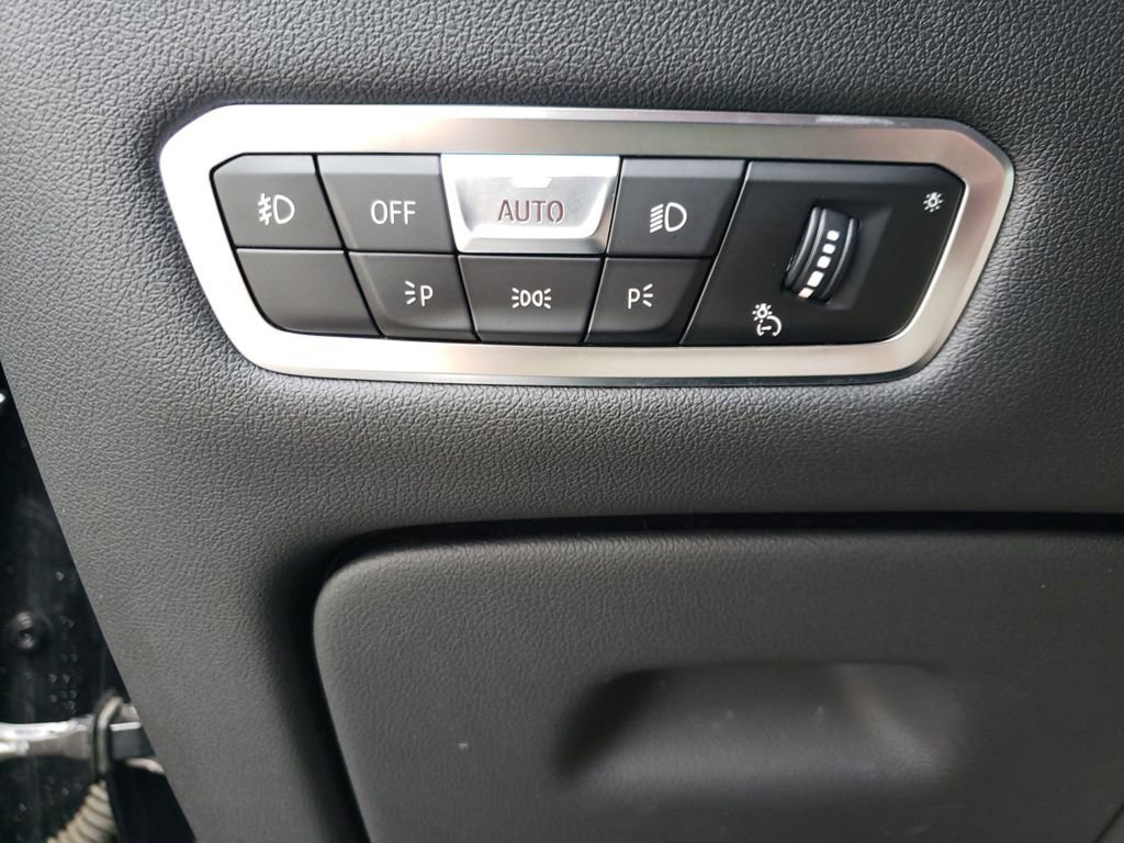 Used 2019 BMW X7 xDrive40i w/ Premium Package image 22