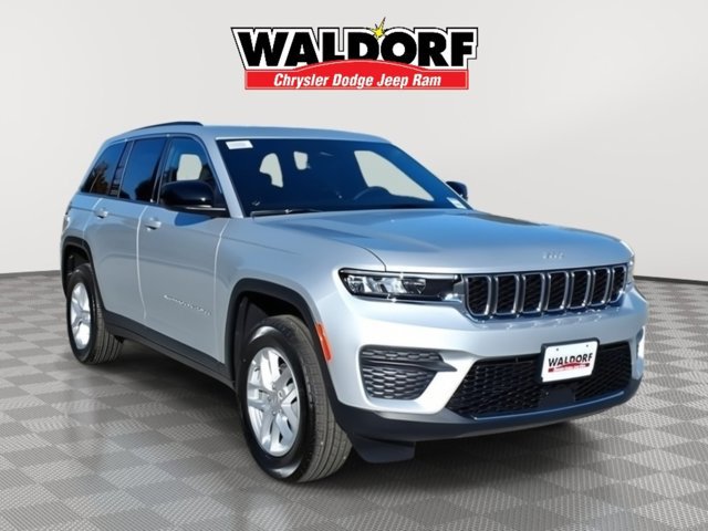 New 2025 Jeep Grand Cherokee Laredo X w/ Luxury Tech Group I image 1