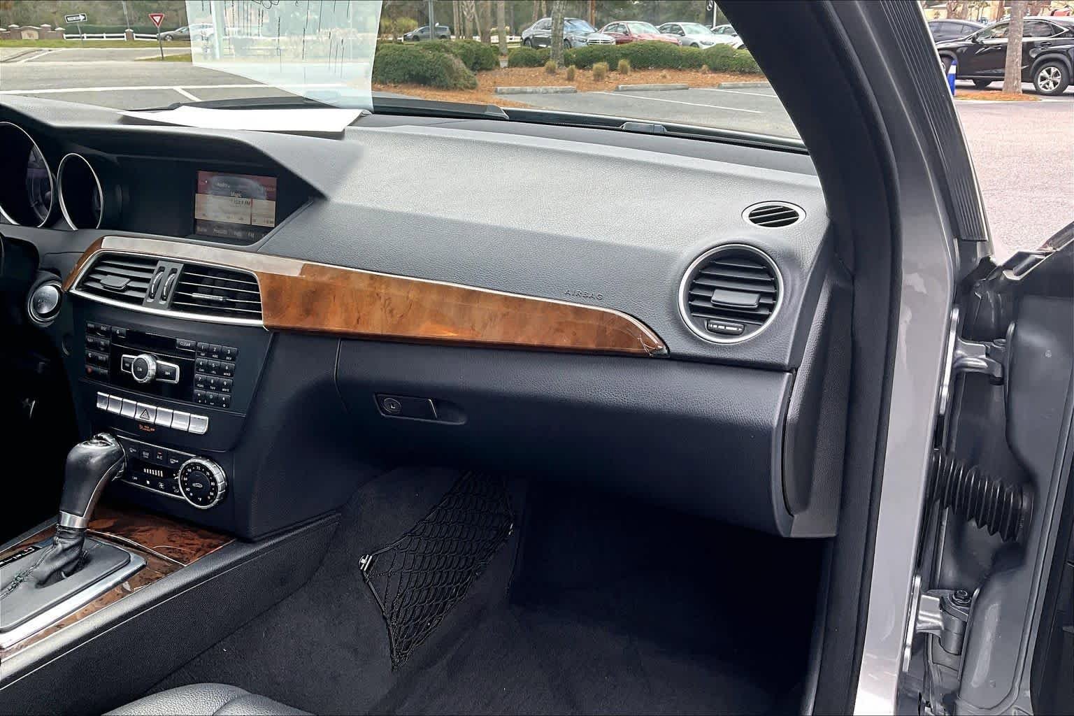 Used 2014 Mercedes-Benz C 250 Sedan image 19