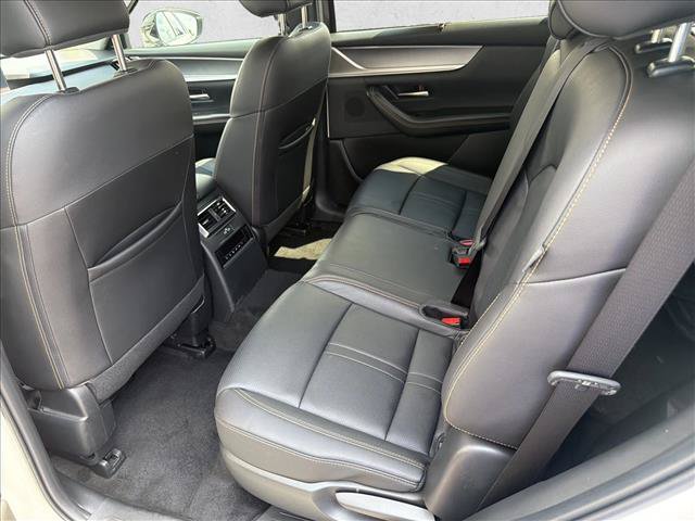 Used 2025 MAZDA CX-70 Plug-In Hybrid w/ Premium Pkg AWD/4WD image 13