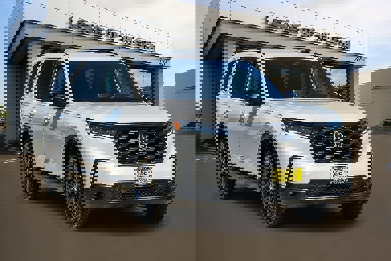 Used 2025 Honda Pilot Sport image 5